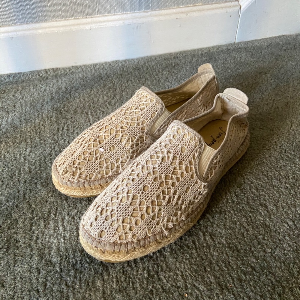 Free People Women's slip on shoes size 40 (9.5)
